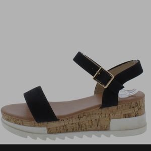 Sandal